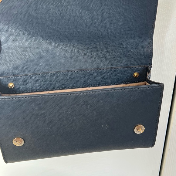 Michael Kors Navy Blue Crossbody with Gold Hardware - Picture 5 of 6